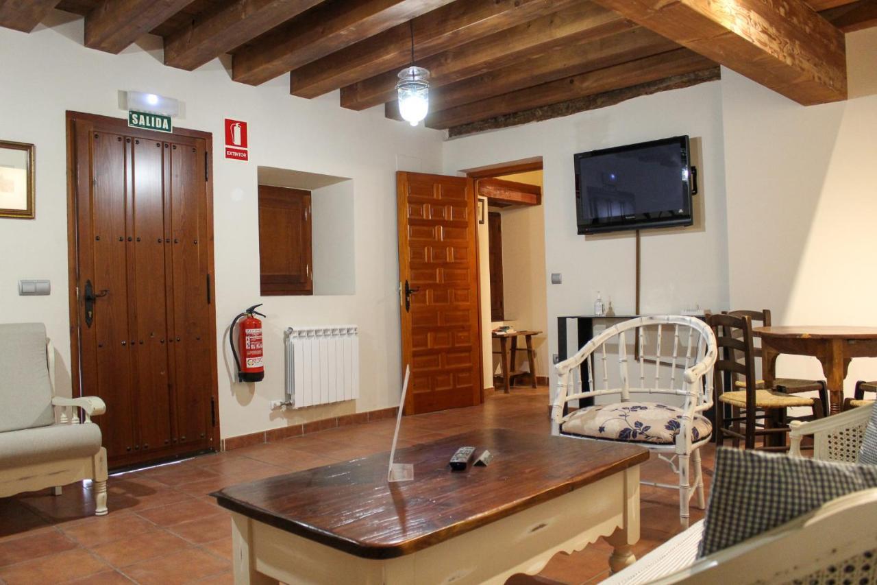 Casa Rural Las Bodegas Valbuena De Duero Buitenkant foto